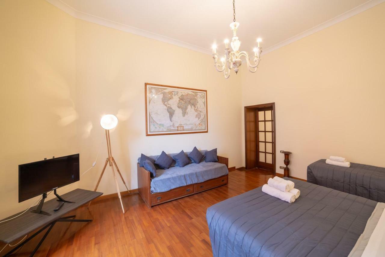The Dante Apartment By HouseinNapoli Exterior foto